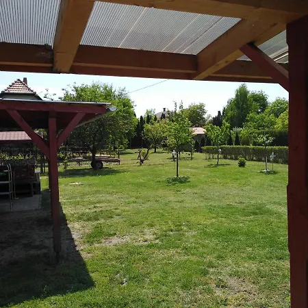 Holiday home Marta Vendeghaz *